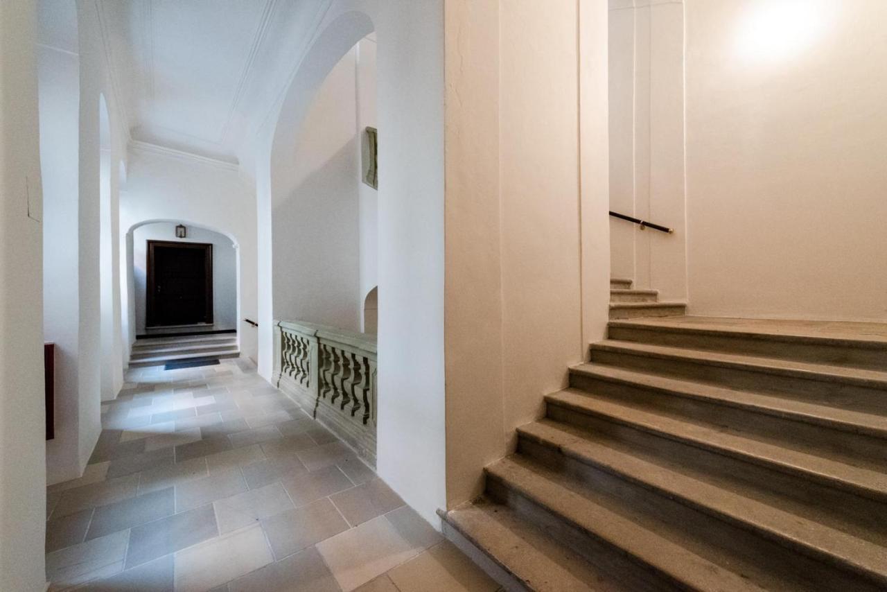 Petra Inn Apartments In Historical Palace Bratislava Exterior photo